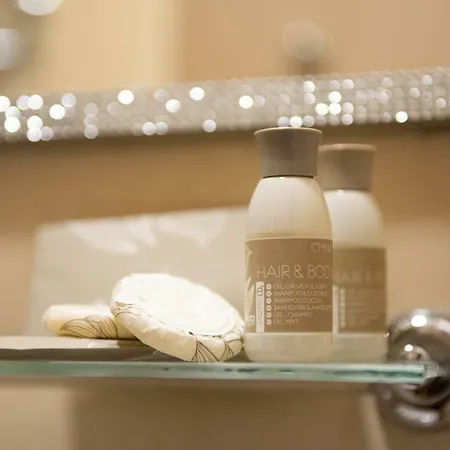 Golden House Apartament