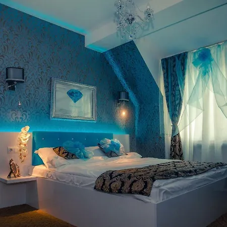 Apartament Golden House *