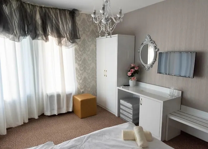 Golden House Daire *