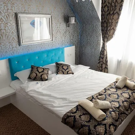 Golden House Apartment
