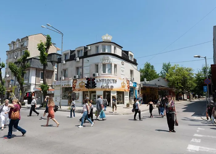 Lejlighed Golden House